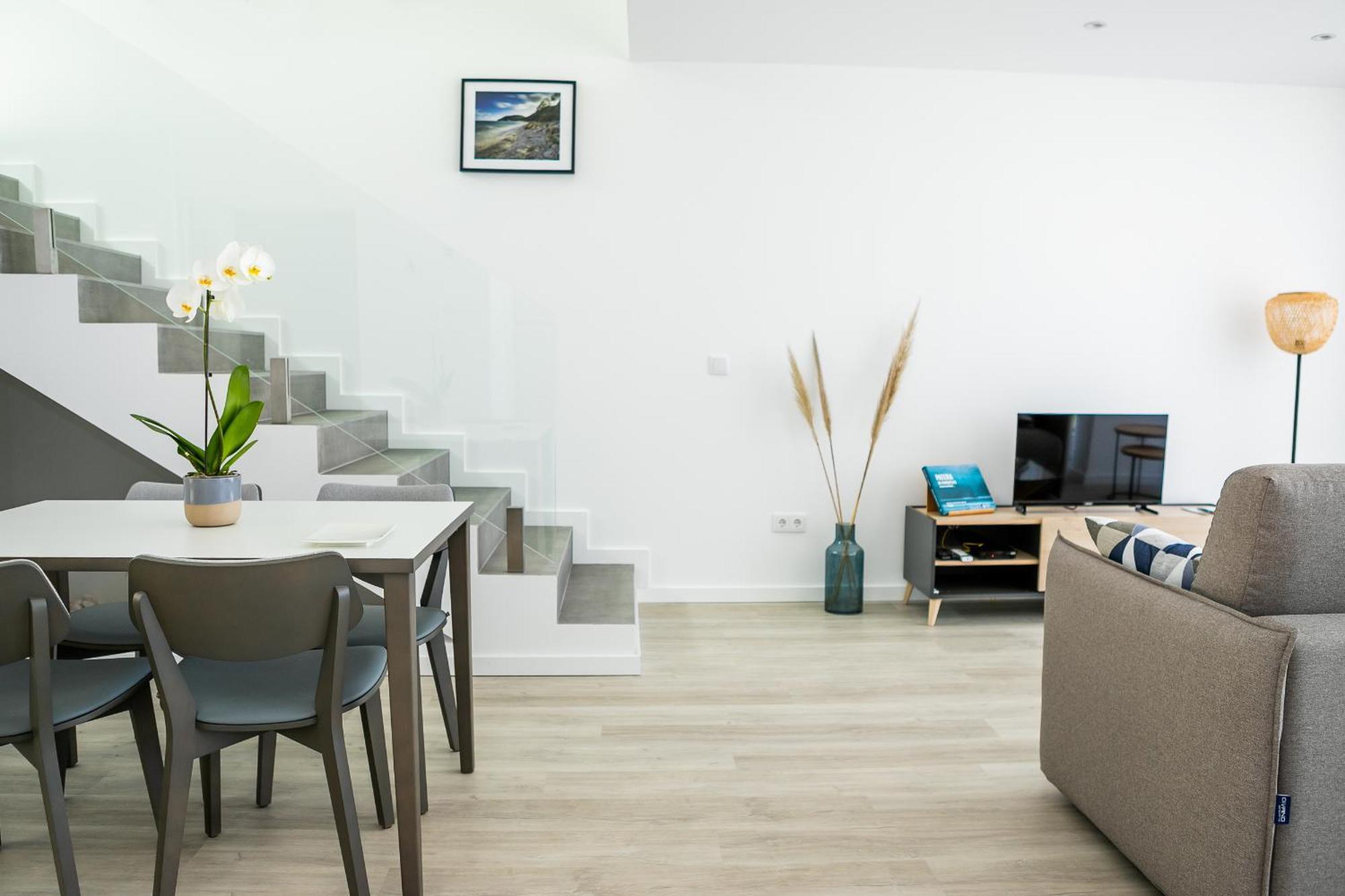 Triade Apartamentos 阿威罗 外观 照片