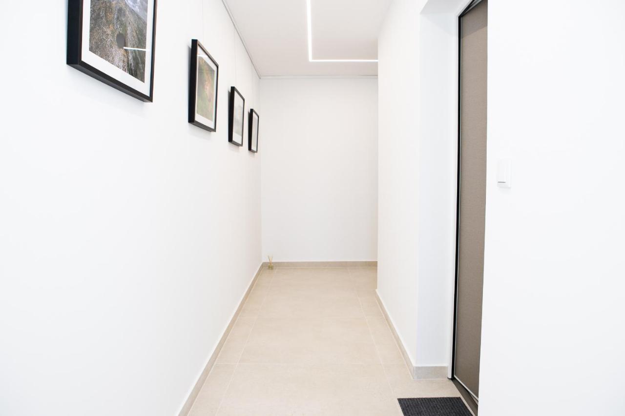 Triade Apartamentos 阿威罗 外观 照片